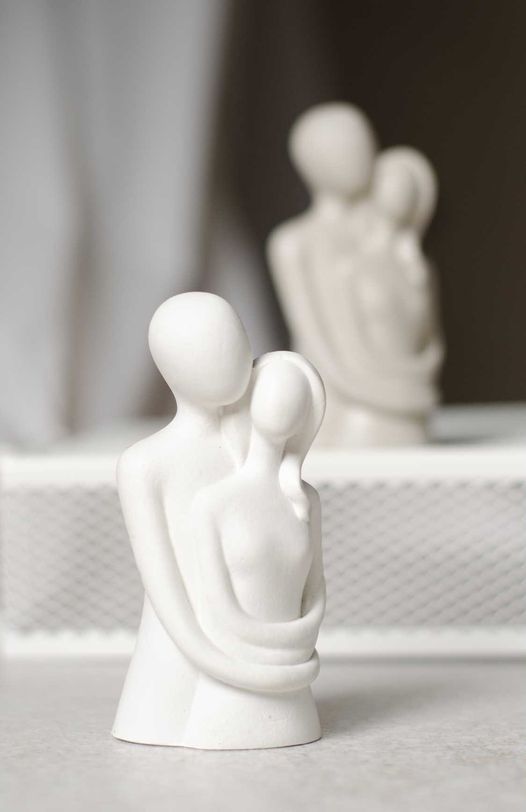 Embracing Couple figure